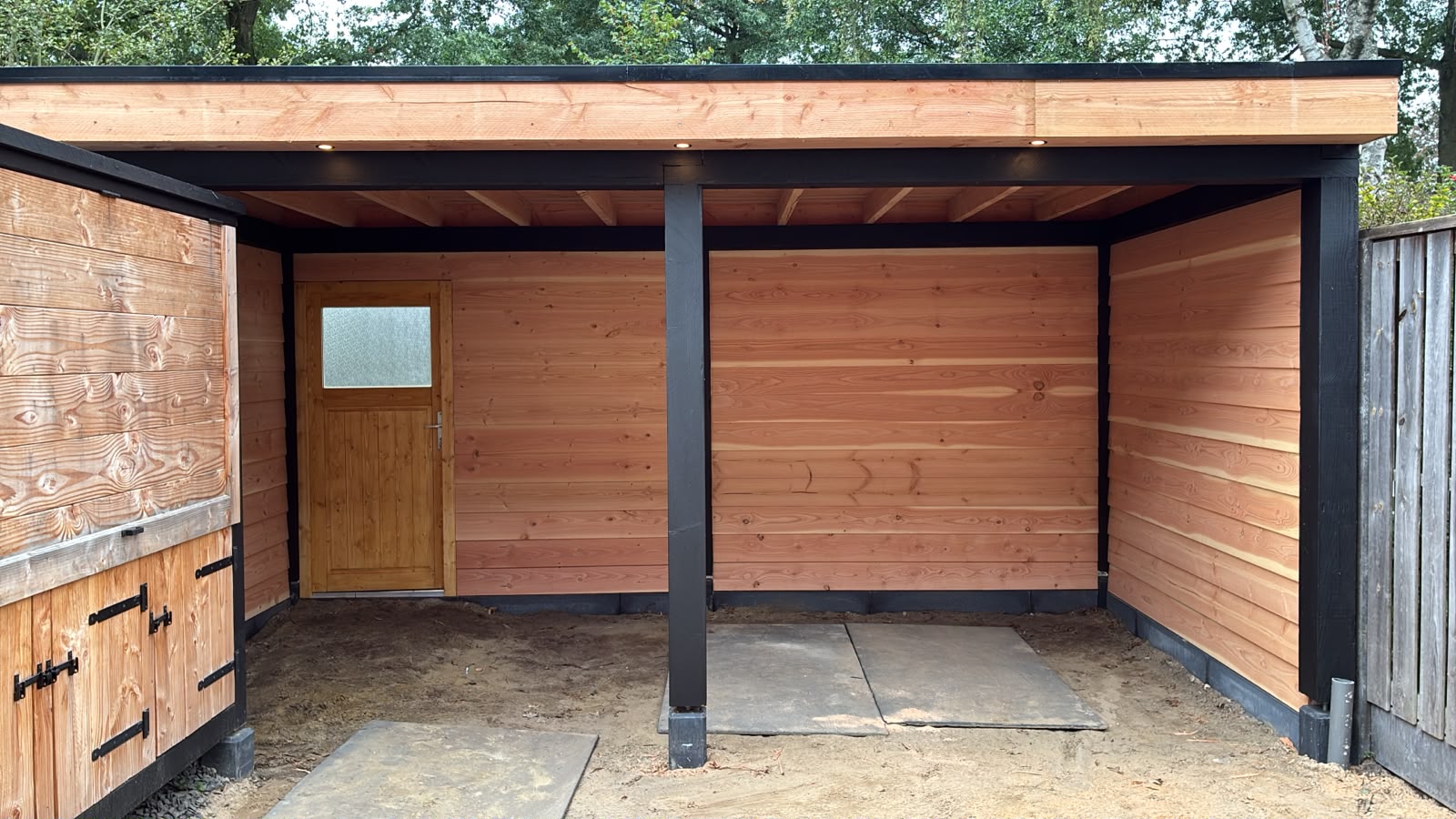 Douglas overkapping met deur 530 x 280 cm